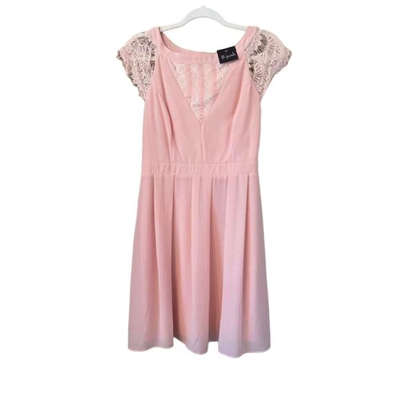 Nikibiki Size M.  Pink Dress. NWT!! - Picture 1 of 1